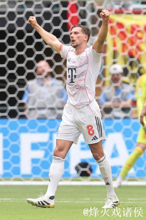 足坛冷暖交织！拜仁绝平遇冷，国米登顶意甲榜首，热刺惨负3球，皇马艰险2:1